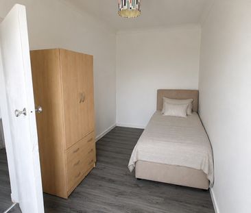Room in a Shared Flat, Rutherglen, G73 - Photo 2