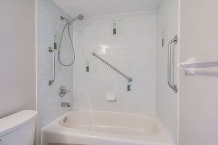 For Lease - 7 North Park Road Unit# 712, Vaughan, Ontario - Photo 5