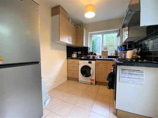 Hereward Road, Tooting - Photo 1