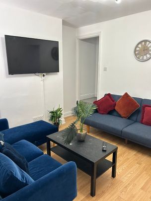 2 Bed Terraced House, Shakleton Road, CV5 - Photo 1