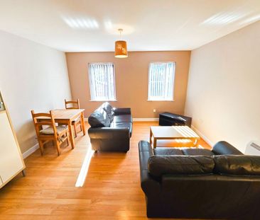 Victoria Crescent, Eccles, Manchester, M30 - Photo 6