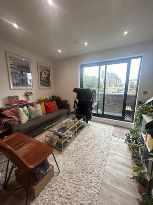 1 Bed Flat, Ellesse House, CR0 - Photo 1