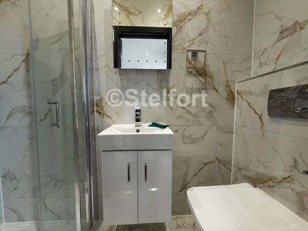 New Cross Road, SE14, London - Photo 3