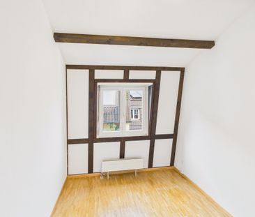 Charming and spacious corner row single-family house in a sought-af... - Photo 4