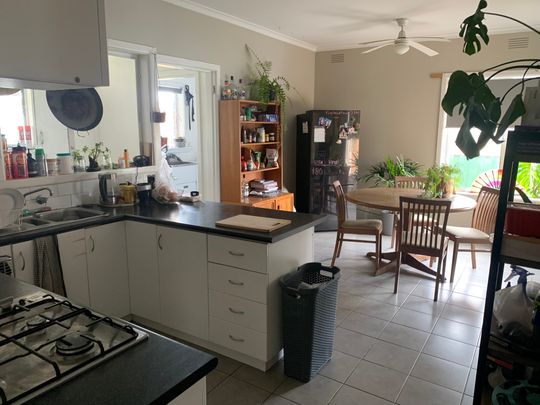 Altona North - Photo 1