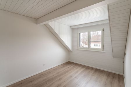 Moderne 3.5-Zimmer-Dachwohnung in Gossau - Photo 2