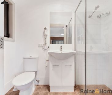 FOUR BEDROOM FAMILY HOME - Photo 6