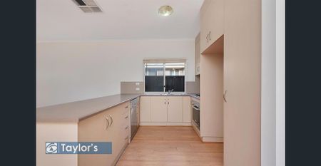 WELL-PRESENTED HOME IN AN IDEAL LOCATION - Photo 4