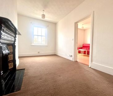 Apartment For Rent Clarence Parade, Southsea - Photo 3