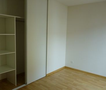 Location Appartement 4 pièces 81m² - Photo 4