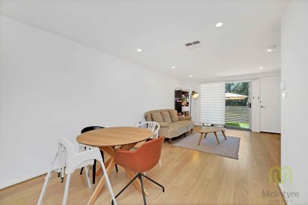 Water views! Waterfront town house in Greenway's Shoreline Villas - Photo 4