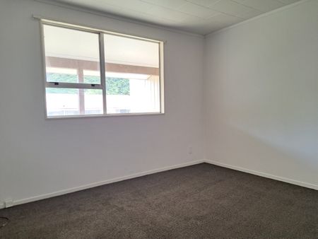 2 Bedroom in Birchville - Photo 5