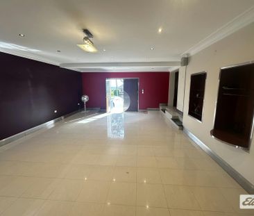 Charming Family Home in a Convenient Location - Photo 2