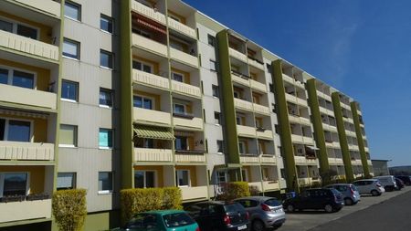 TOP-sanierte 2,5-R.-Wohnung mit Balkon - Haus mit Aufzug! - Photo 4