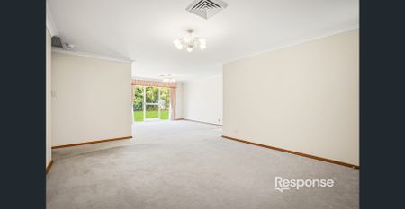 SPACIOUS 5-BEDROOM HOME ON LARGE RURAL-STYLE BLOCK – LAWN MAINTENANCE INCLUDED! - Photo 3