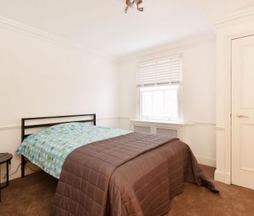 3 bedroom flat to rent - Photo 6