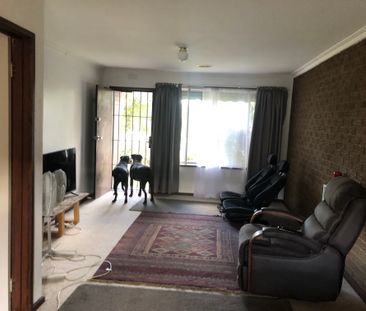 Cranbourne - Photo 4