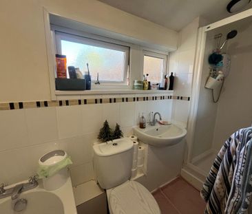 2 bedroom terraced house to rent - Photo 6