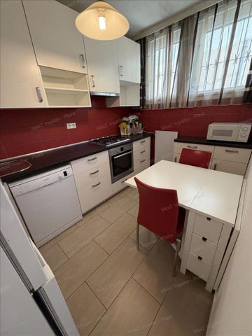 Kiadó lakás - Szombathely - Photo 2