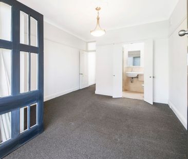 132 Blues Point Road, McMahons Point, NSW 2060 - Photo 1