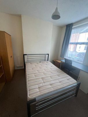 4 bedroom house share to rent - Photo 1