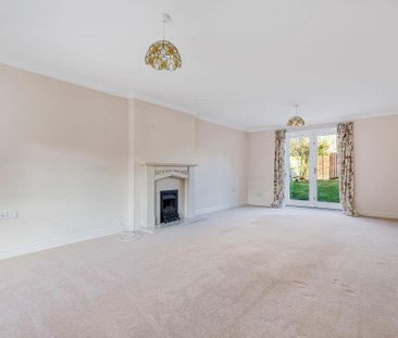 5 bedroom detached house to rent - Photo 3