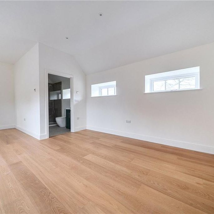 2 bedroom semi-detached house to rent - Photo 1