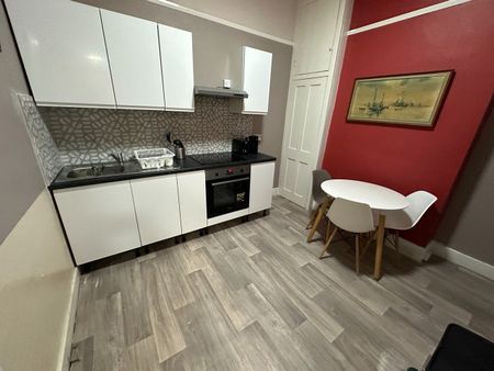 Room in a Shared House, Riffel Road, NW2 - Photo 2