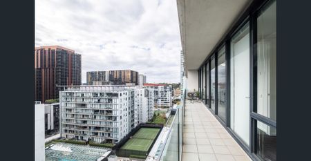 Southbank 3 BR | $1,350 UTILITIES AND FURNITURE INCLUDED | 2x Parking, Pool, Gym, Tennis Court - Photo 4