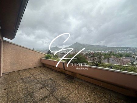 VOIRON - 22 RUE DU LAVOIR DE CRIEL - T4 TERRASSE + GARAGE - Photo 5