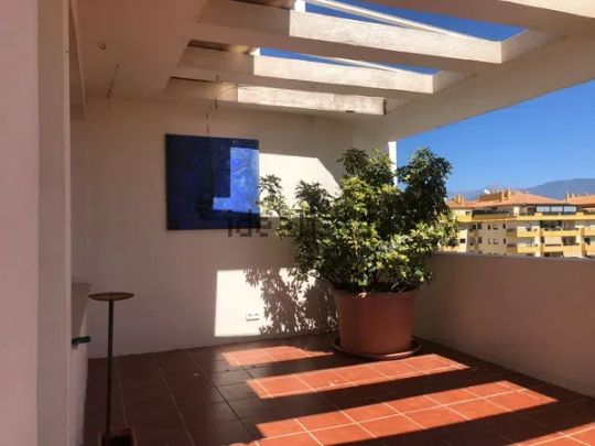 Alquiler de dúplex en Calle Soria - Photo 1