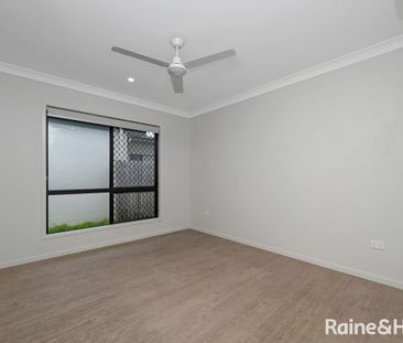 Modern Family Home in Tranquil Mount Low - Photo 2