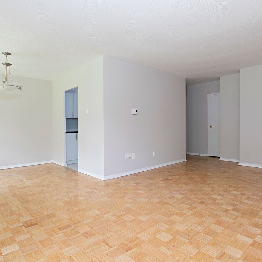 For Lease - 525 Eglinton Avenue Unit# 804, Toronto, Ontario - Photo 1