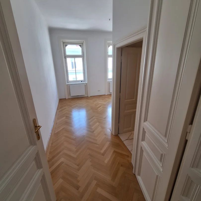 2 Zimmer in Altbau in der Albertgasse in sehr guter Lage und unbefristet anzumieten - Photo 1