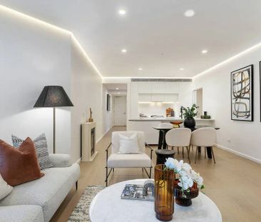 “Embrace a Life of Luxury in the Heart of the City | Unfurnished” - Photo 3
