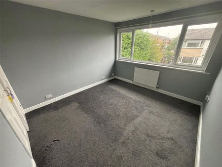 3 bedroom end of terrace house to rent - Photo 4