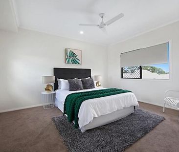 35 Holyoak Avenue, Oonoonba QLD 4811 - House For Rent | Domain - Photo 3