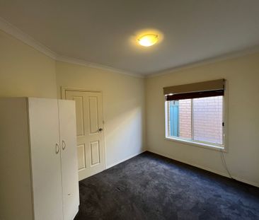 Spacious 3 Bedroom Family Home Available Now&excl; - Photo 5