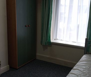 Windsor Street, Caerphilly - Photo 3