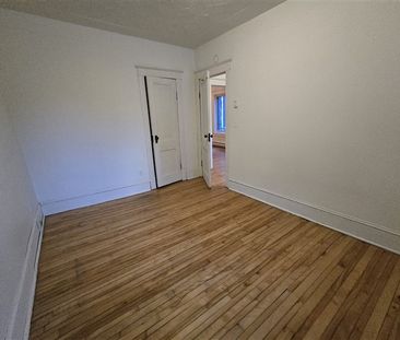 378 Rue Frontenac, Sherbrooke, QC J1H 1K3 (Vacant) - Photo 2