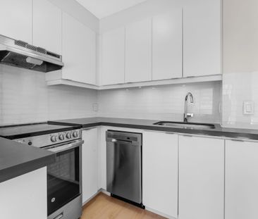 145 York St - Photo 4