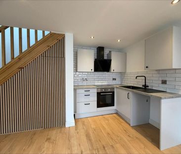 2 bedroom semi-detached house to rent - Photo 4