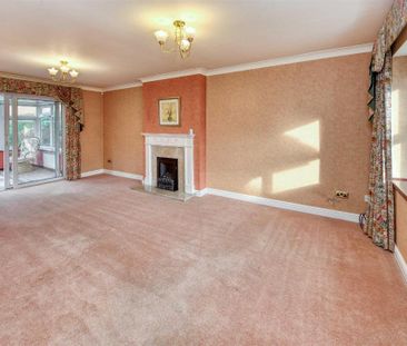 4 bedroom detached house to rent - Photo 1