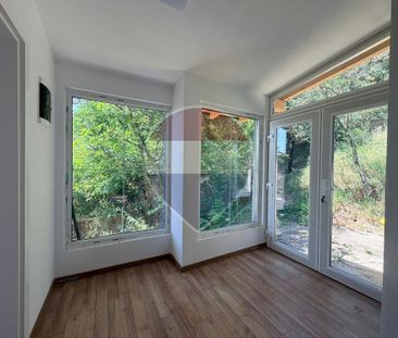Casă spațioasă, complet renovată la interior, 4 camere, 2 băi - Photo 6