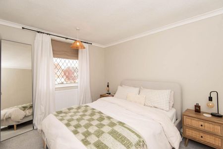 2 bedroom semi-detached house to rent - Photo 3