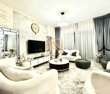 Turnkey Luxury | Fully Furnished | Ready to move - Photo 4