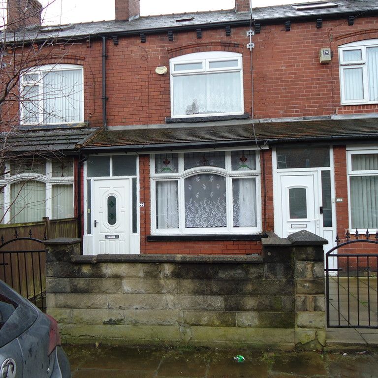 Cross Flatts Place, Beeston, LS11 7JN - Photo 1