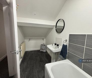 1 bedroom flat to rent - Photo 6