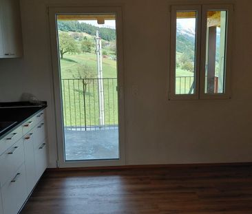 3 1/2 Zimmer Dachwohnung mit Topaussicht auf See und Berge - Foto 1