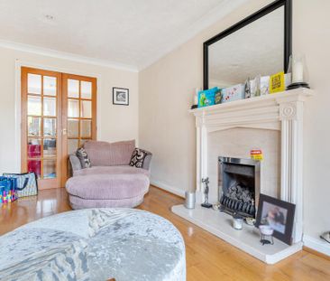 5 bedroom detached house to rent - Photo 3